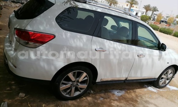 Acheter Occasion Voiture Nissan Pathfinder Blanc à Nouakchott, Nouakchott Ouest Acheter Occasion Voiture Nissan Pathfinder Blanc à Nouakchott, Nouakchott Ouest