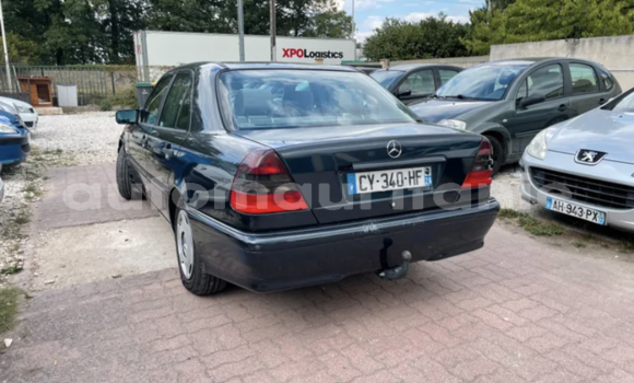 Acheter Import Voiture Mercedes Viano Vert à Nouakchott, Nouakchott Ouest Acheter Import Voiture Mercedes Viano Vert à Nouakchott, Nouakchott Ouest