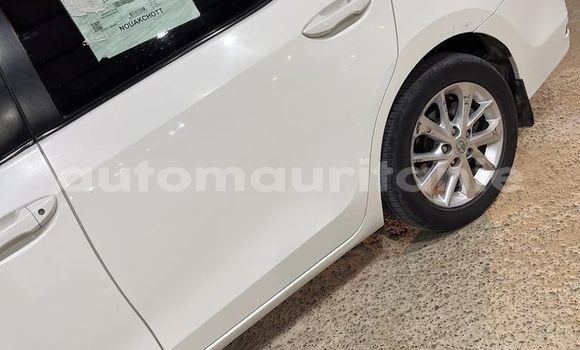Acheter Occasion Voiture Toyota Corolla Blanc à Adel Bagrou, Hodh ech Chargui Acheter Occasion Voiture Toyota Corolla Blanc à Adel Bagrou, Hodh ech Chargui