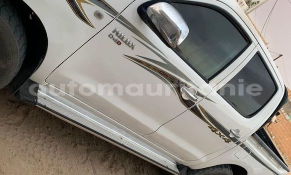 Acheter Occasion Voiture Toyota Hilux Blanc à Adel Bagrou, Hodh ech Chargui Acheter Occasion Voiture Toyota Hilux Blanc à Adel Bagrou, Hodh ech Chargui
