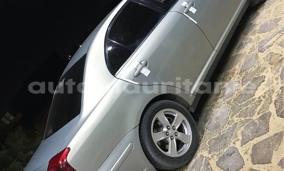 Acheter Occasion Voiture Toyota Avensis Gris à Adel Bagrou, Hodh ech Chargui Acheter Occasion Voiture Toyota Avensis Gris à Adel Bagrou, Hodh ech Chargui