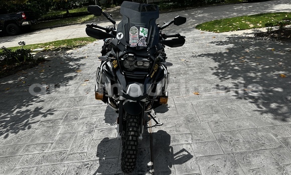 Acheter Occasion Moto BMW R1200GS Adventure Noir à Hamoud, Assaba