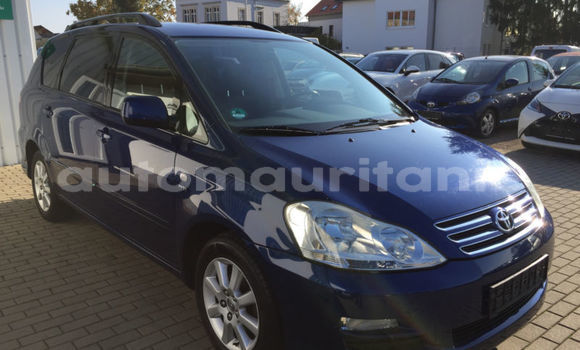 Buy Used Toyota Avensis Verso Blue Car in Ghabou in Guidimaka Buy Used Toyota Avensis Verso Blue Car in Ghabou in Guidimaka