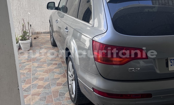 Acheter Occasion Voiture Audi Q7 Gris à Tevragh Zeina, Wilaya du Trarza Acheter Occasion Voiture Audi Q7 Gris à Tevragh Zeina, Wilaya du Trarza