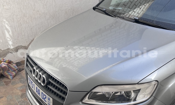 Acheter Occasion Voiture Audi Q7 Gris à Tevragh Zeina, Wilaya du Trarza Acheter Occasion Voiture Audi Q7 Gris à Tevragh Zeina, Wilaya du Trarza