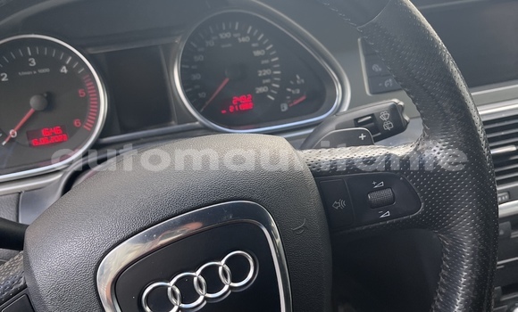 Acheter Occasion Voiture Audi Q7 Gris à Tevragh Zeina, Wilaya du Trarza Acheter Occasion Voiture Audi Q7 Gris à Tevragh Zeina, Wilaya du Trarza