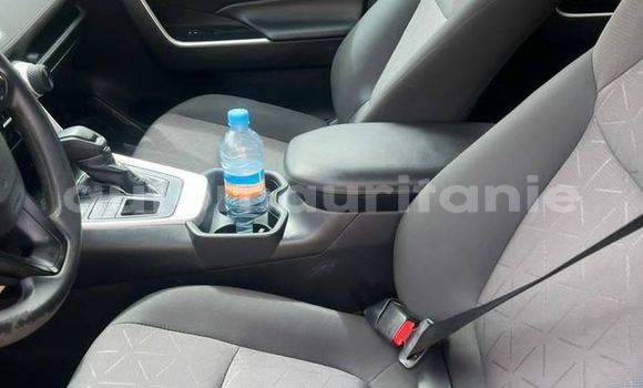 Acheter Occasion Voiture Toyota RAV4 Noir à Aqjawajat, Inshiri Acheter Occasion Voiture Toyota RAV4 Noir à Aqjawajat, Inshiri