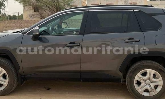 Acheter Occasion Voiture Toyota RAV4 Noir à Aqjawajat, Inshiri Acheter Occasion Voiture Toyota RAV4 Noir à Aqjawajat, Inshiri