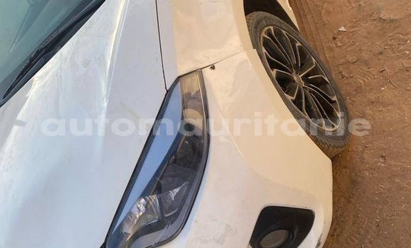 Acheter Occasion Voiture Toyota Corolla Blanc à Adel Bagrou, Hodh ech Chargui Acheter Occasion Voiture Toyota Corolla Blanc à Adel Bagrou, Hodh ech Chargui