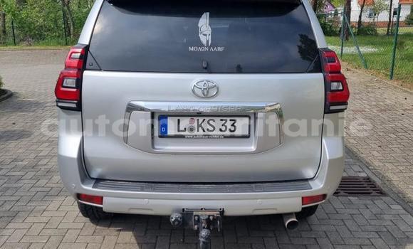 Acheter Neuf Voiture Toyota Land Cruiser Gris à Nawakshut, Nawakshut Acheter Neuf Voiture Toyota Land Cruiser Gris à Nawakshut, Nawakshut