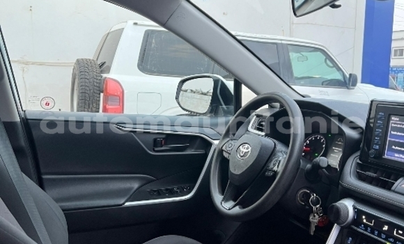 Acheter Occasion Voiture Toyota RAV4 Blanc à Nouakchott, Nouakchott Ouest Acheter Occasion Voiture Toyota RAV4 Blanc à Nouakchott, Nouakchott Ouest