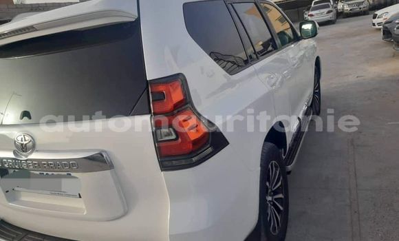 Acheter Occasion Voiture Toyota Land Cruiser Prado Blanc à Nouakchott, Nouakchott Ouest Acheter Occasion Voiture Toyota Land Cruiser Prado Blanc à Nouakchott, Nouakchott Ouest