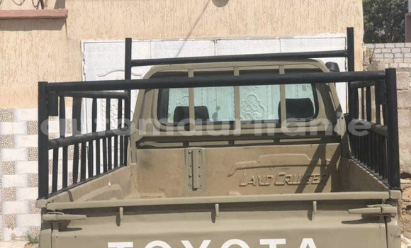 Acheter Occasion Voiture Toyota Land Cruiser Beige à Nouakchott, Nouakchott Ouest Acheter Occasion Voiture Toyota Land Cruiser Beige à Nouakchott, Nouakchott Ouest