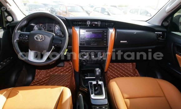 Acheter Import Voiture Toyota Fortuner Autre à Import - Dubai, Adrar Acheter Import Voiture Toyota Fortuner Autre à Import - Dubai, Adrar
