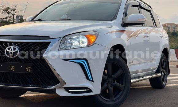 Acheter Occasion Voiture Toyota RAV4 Blanc à Nouakchott, Nouakchott Ouest Acheter Occasion Voiture Toyota RAV4 Blanc à Nouakchott, Nouakchott Ouest