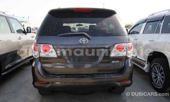 Acheter Import Voiture Toyota Fortuner Autre à Import - Dubai, Adrar Acheter Import Voiture Toyota Fortuner Autre à Import - Dubai, Adrar