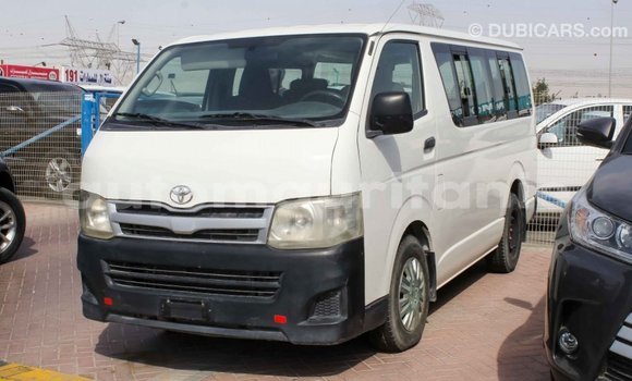Acheter Import Voiture Toyota Hiace Blanc à Import - Dubai, Adrar Acheter Import Voiture Toyota Hiace Blanc à Import - Dubai, Adrar