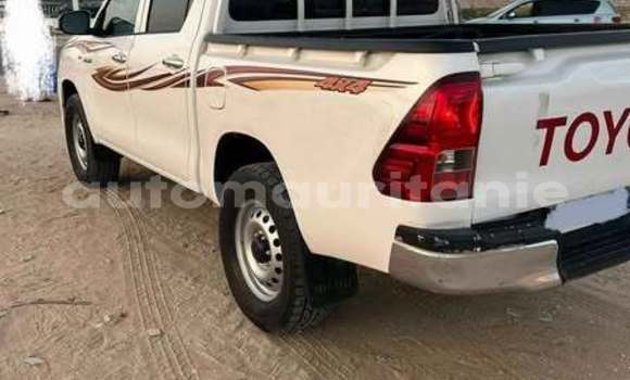 Buy Used Toyota Hilux Other Car in Akjoujt in Inchiri Buy Used Toyota Hilux Other Car in Akjoujt in Inchiri