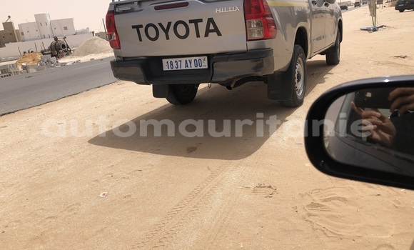 Buy Used Mercedes-Benz CL–Class Beige Car in Nouadhibou in Dakhlet Nouadhibou