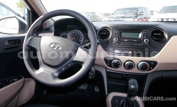 Acheter Import Voiture Hyundai i10 Blanc à Import - Dubai, Adrar Acheter Import Voiture Hyundai i10 Blanc à Import - Dubai, Adrar