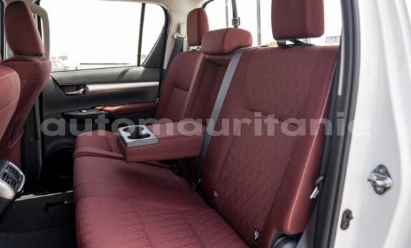 Acheter Neuf Voiture Toyota Hilux Blanc à Nouakchott, Nouakchott Ouest Acheter Neuf Voiture Toyota Hilux Blanc à Nouakchott, Nouakchott Ouest