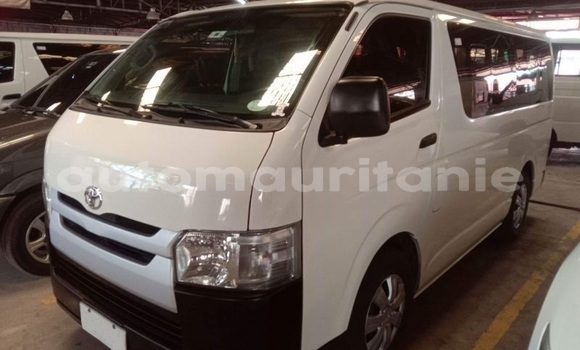 Buy Used Toyota Hiace White Car in Nouakchott in West Nouakchott