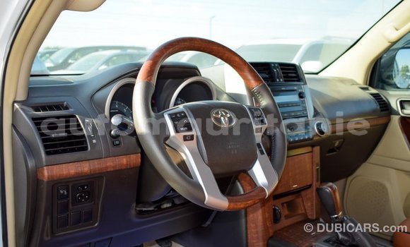 Acheter Import Voiture Toyota Prado Blanc à Import - Dubai, Adrar Acheter Import Voiture Toyota Prado Blanc à Import - Dubai, Adrar