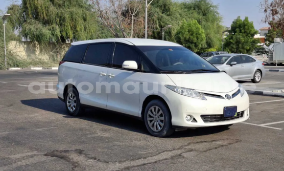 Buy Used Toyota Previa White Car in Nouakchott in West Nouakchott Buy Used Toyota Previa White Car in Nouakchott in West Nouakchott