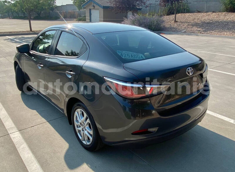 Big with watermark toyota yaris nouakchott ouest nouakchott 4962