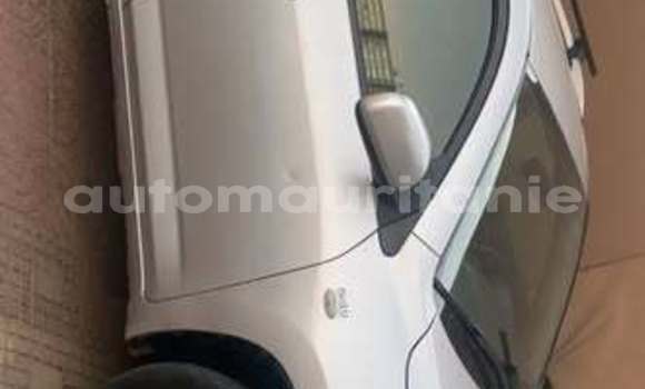 Acheter Occasion Voiture Toyota RAV4 Autre à Adel Bagrou, Hodh ech Chargui Acheter Occasion Voiture Toyota RAV4 Autre à Adel Bagrou, Hodh ech Chargui