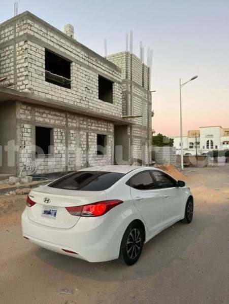Big with watermark hyundai elantra hodh el gharbi aioun 5001