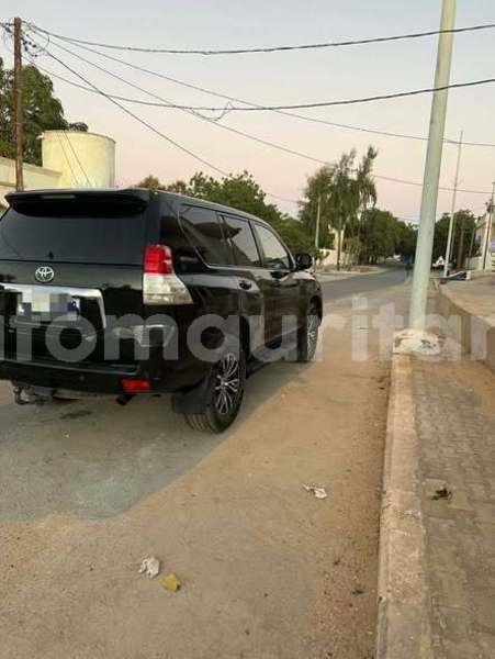 Big with watermark toyota prado hodh el gharbi aioun 5005