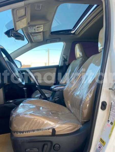 Big with watermark toyota rav4 inchiri akjoujt 5006