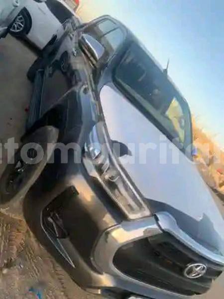 Big with watermark toyota hilux inchiri akjoujt 5011