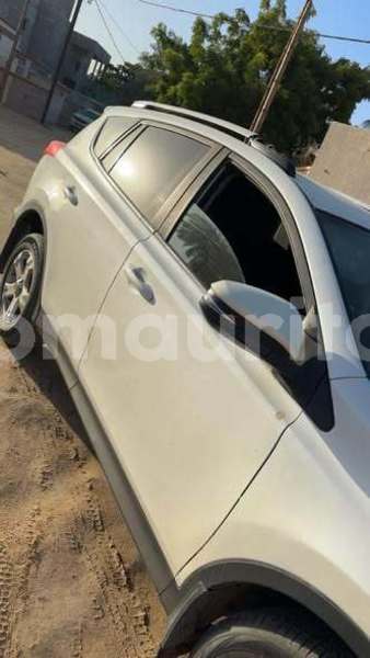 Big with watermark toyota rav4 inchiri akjoujt 5017