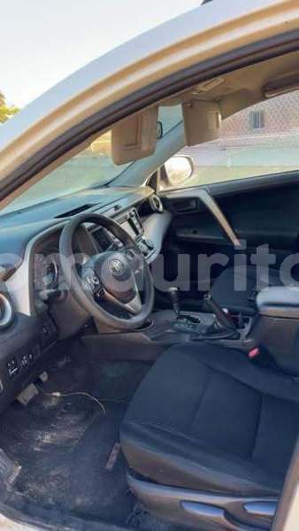 Big with watermark toyota rav4 inchiri akjoujt 5017