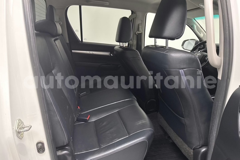 Big with watermark toyota hilux nouakchott ouest nouakchott 5032