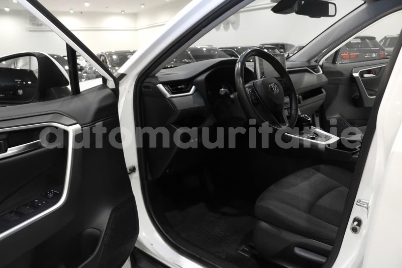 Big with watermark toyota rav4 nouakchott ouest nouakchott 5033