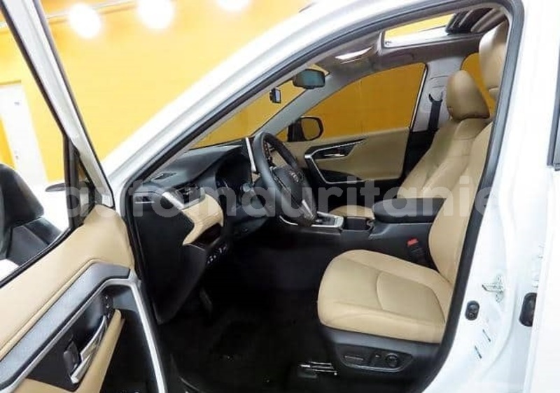 Big with watermark toyota rav4 nouakchott ouest nouakchott 5034