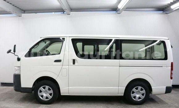 Buy Used Toyota Hiace White Car in Nouakchott in West Nouakchott Buy Used Toyota Hiace White Car in Nouakchott in West Nouakchott