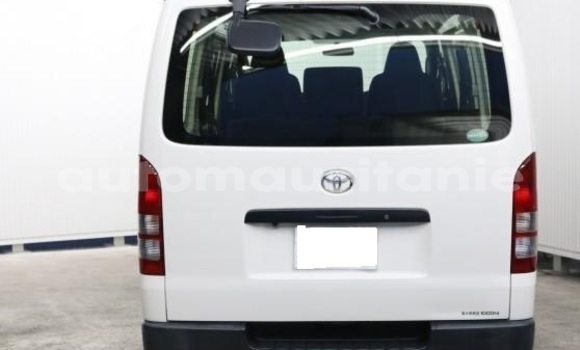 Buy Used Toyota Hiace White Car in Nouakchott in West Nouakchott Buy Used Toyota Hiace White Car in Nouakchott in West Nouakchott