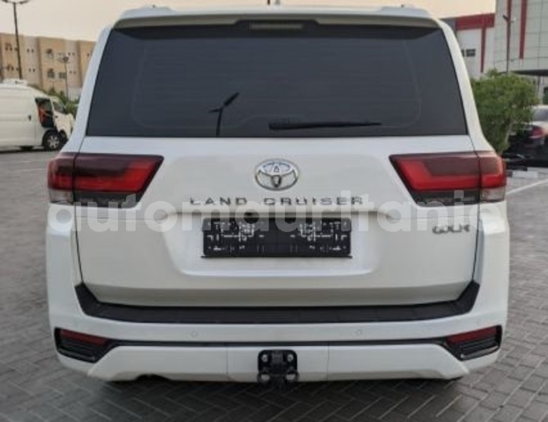 Big with watermark toyota land cruiser wilaya du trarza arafat 5047