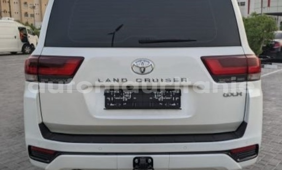 Buy Used Toyota Land Cruiser White Car in Arafat in Wilaya of Trarza Buy Used Toyota Land Cruiser White Car in Arafat in Wilaya of Trarza