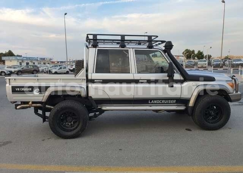 Big with watermark toyota land cruiser adrar atar 5052