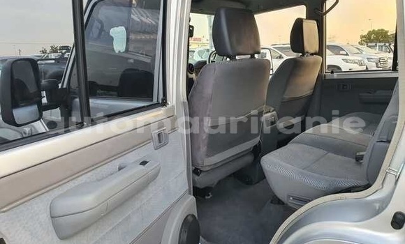 Buy Used Toyota Land Cruiser Silver Car in Atar in Adrar Buy Used Toyota Land Cruiser Silver Car in Atar in Adrar
