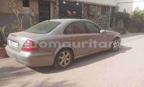 Acheter Occasion Voiture Mercedes-Benz E–Class Gris à Nouadhibou, Dakhlet Nouadhibou