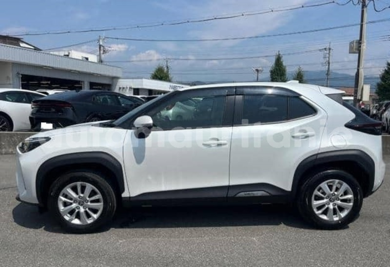 Big with watermark toyota yaris wilaya du trarza arafat 5059