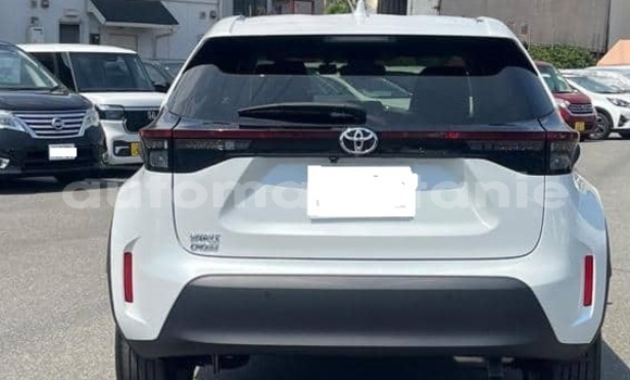 Acheter Occasion Voiture Toyota Yaris Blanc à Arafat, Wilaya du Trarza Acheter Occasion Voiture Toyota Yaris Blanc à Arafat, Wilaya du Trarza