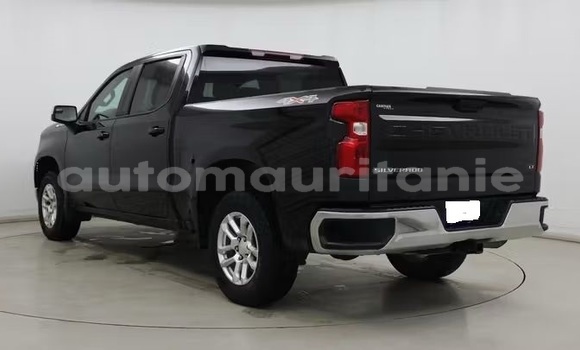 Acheter Occasion Voiture Chevrolet Silverado Noir à Arafat, Wilaya du Trarza Acheter Occasion Voiture Chevrolet Silverado Noir à Arafat, Wilaya du Trarza