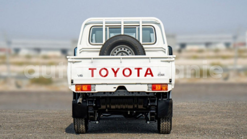 Big with watermark toyota land cruiser wilaya du trarza arafat 5074